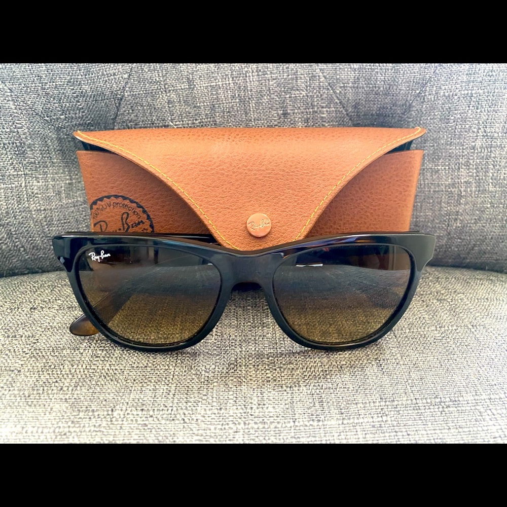Ray-Ban RB4184 Sunglasses